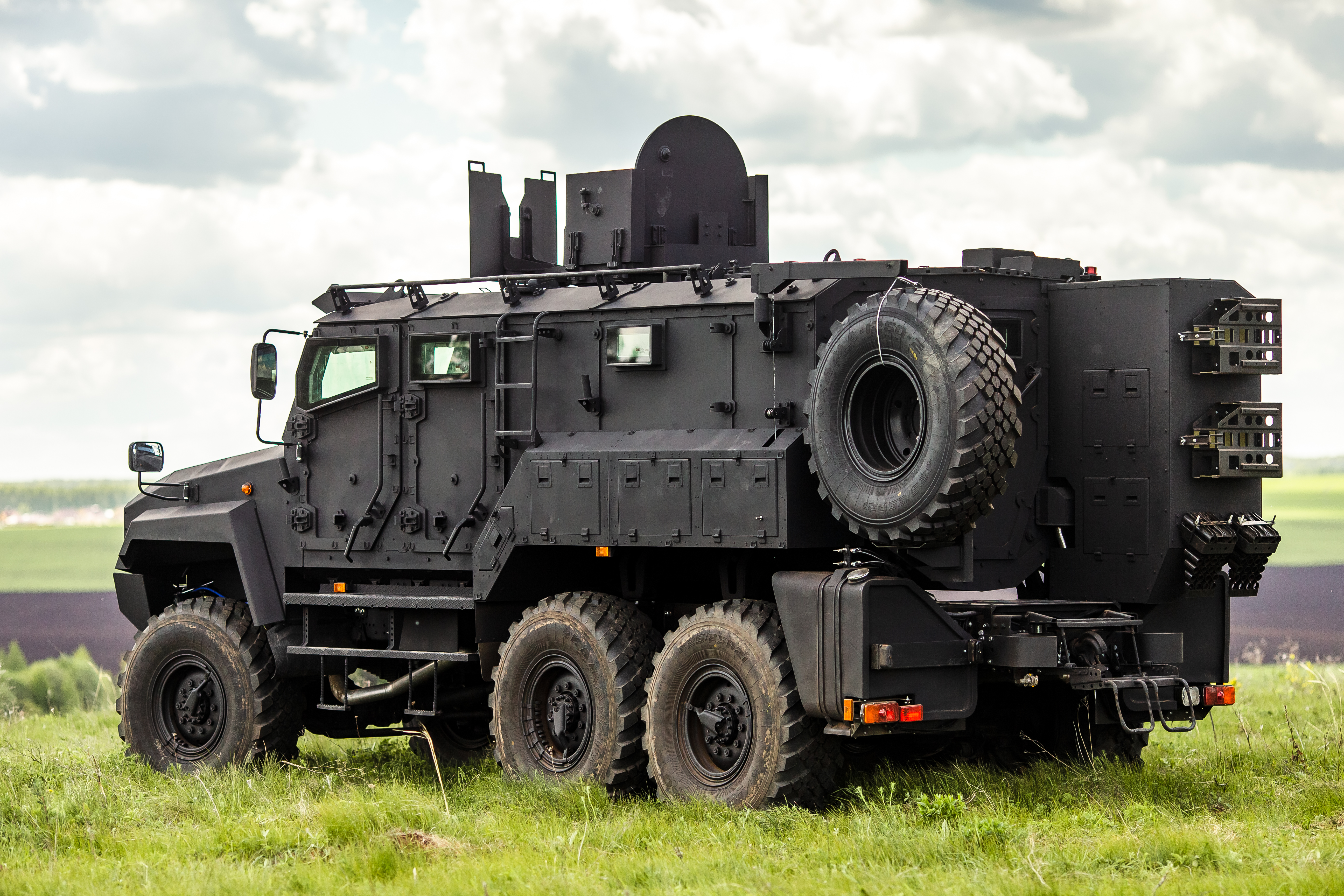 Броня, проверенная не только сталью, но и временем – АО «Ремдизель» принимает поздравления!