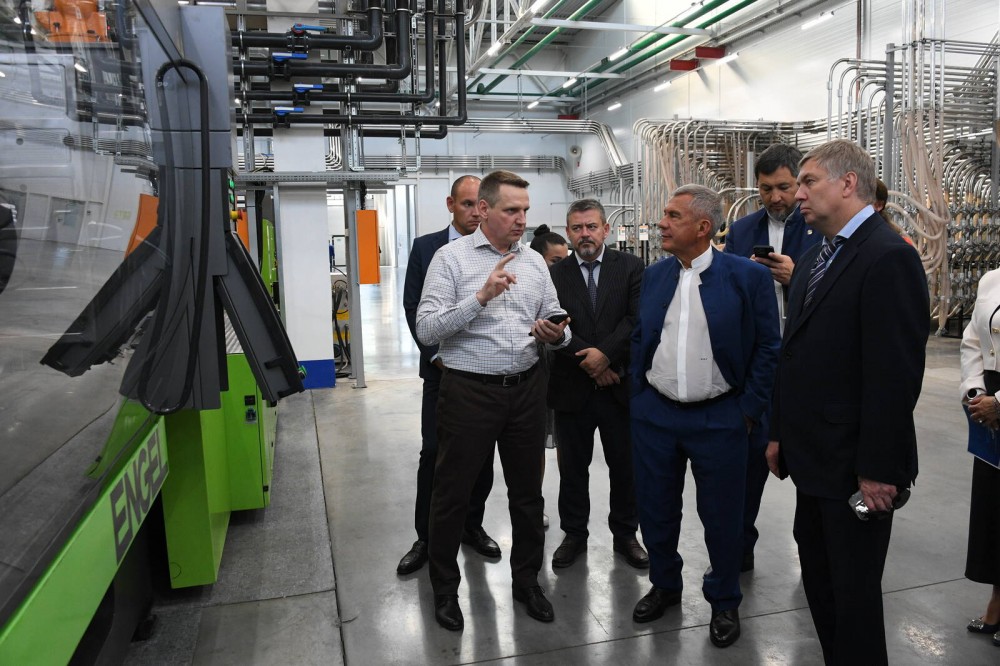 Минниханов посетил димитровградский индустриальный парк «Мастер»