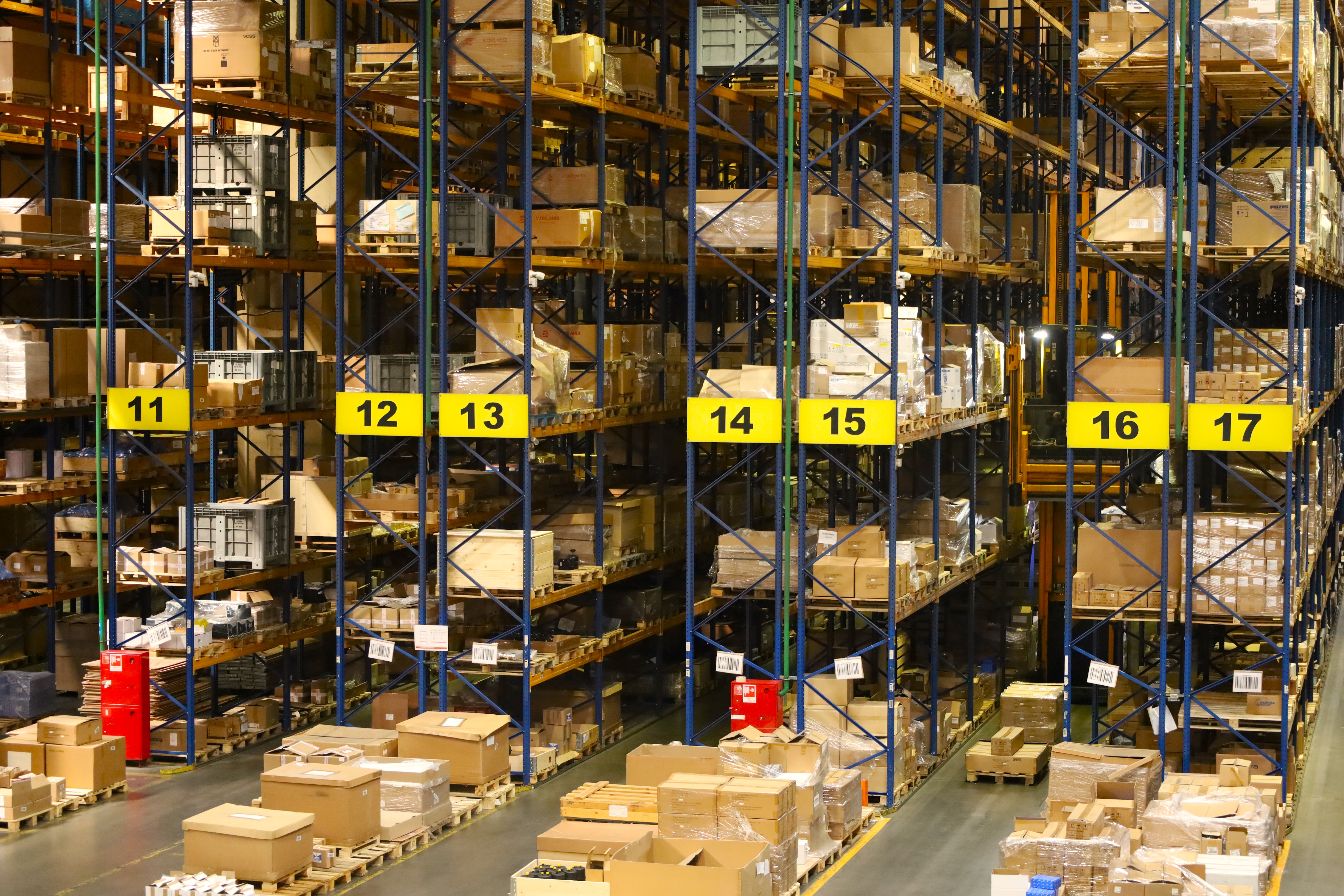 Результат 20-летней деятельности – тысячи надежных логистических решений