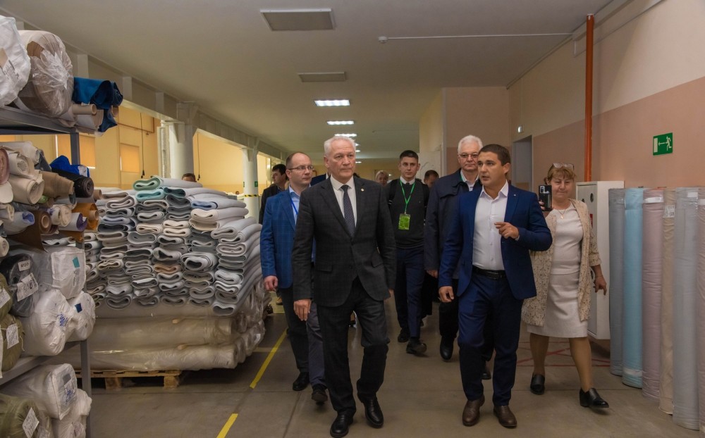В Туймазах участники форума «Производственная кооперация: ориентир на технологический суверенитет» посетили ООО «Корона» и ТПТ «Мастер»